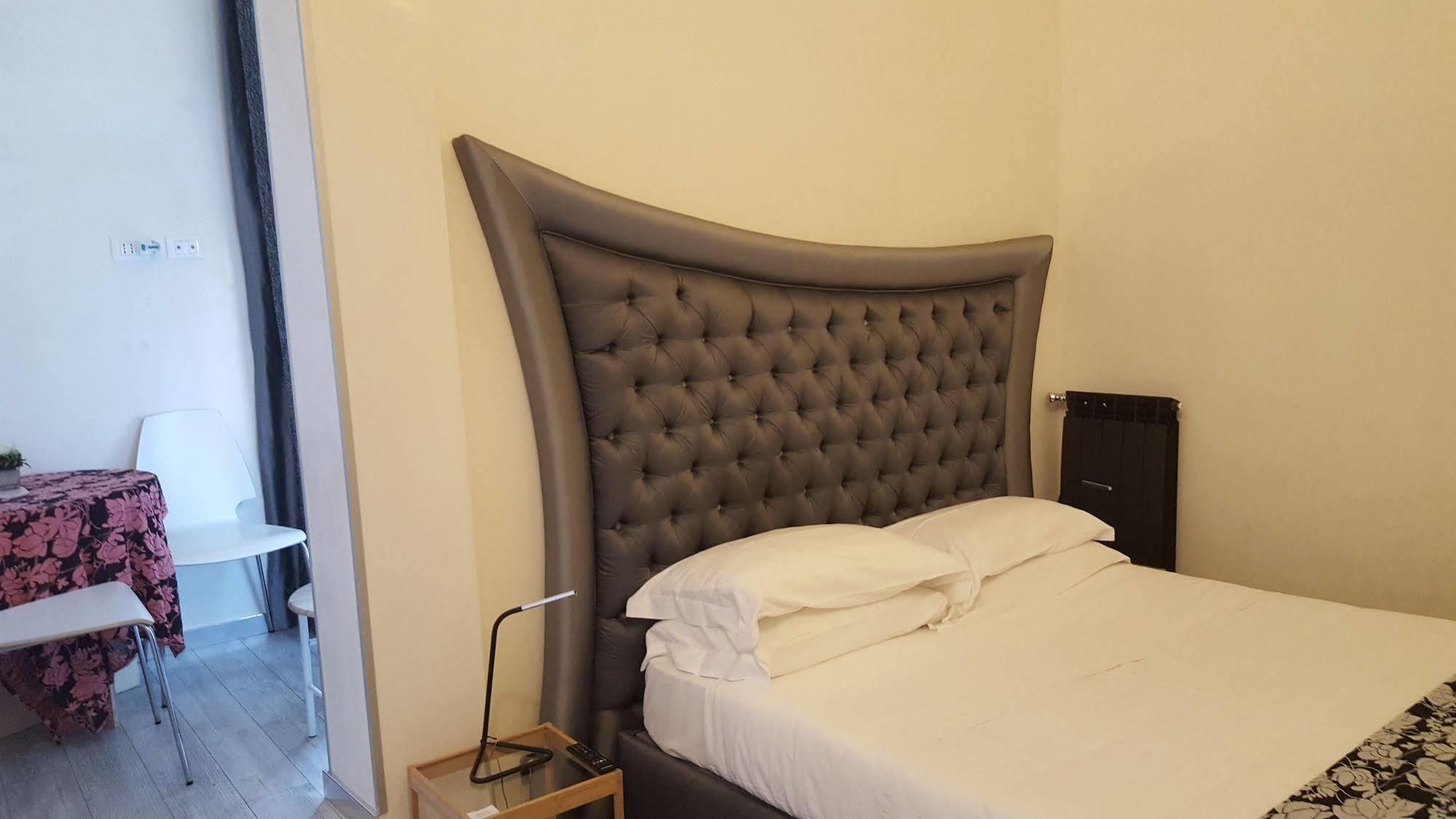 Esedra Relais Hotel Rome Exterior photo